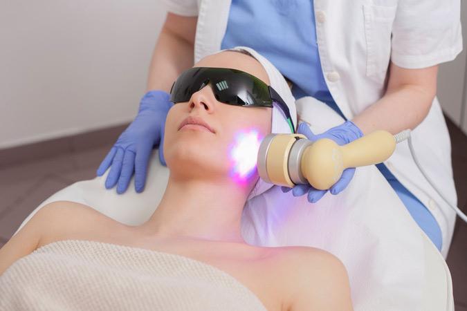 Dr Ronald B. Prussick, Washington Dermatology Center Providing photodynamic therapy poolesville